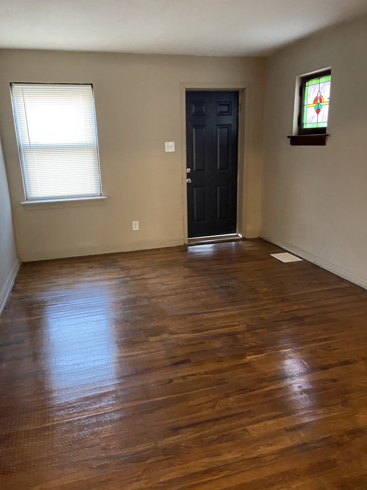 5920 Dressell: finished living space