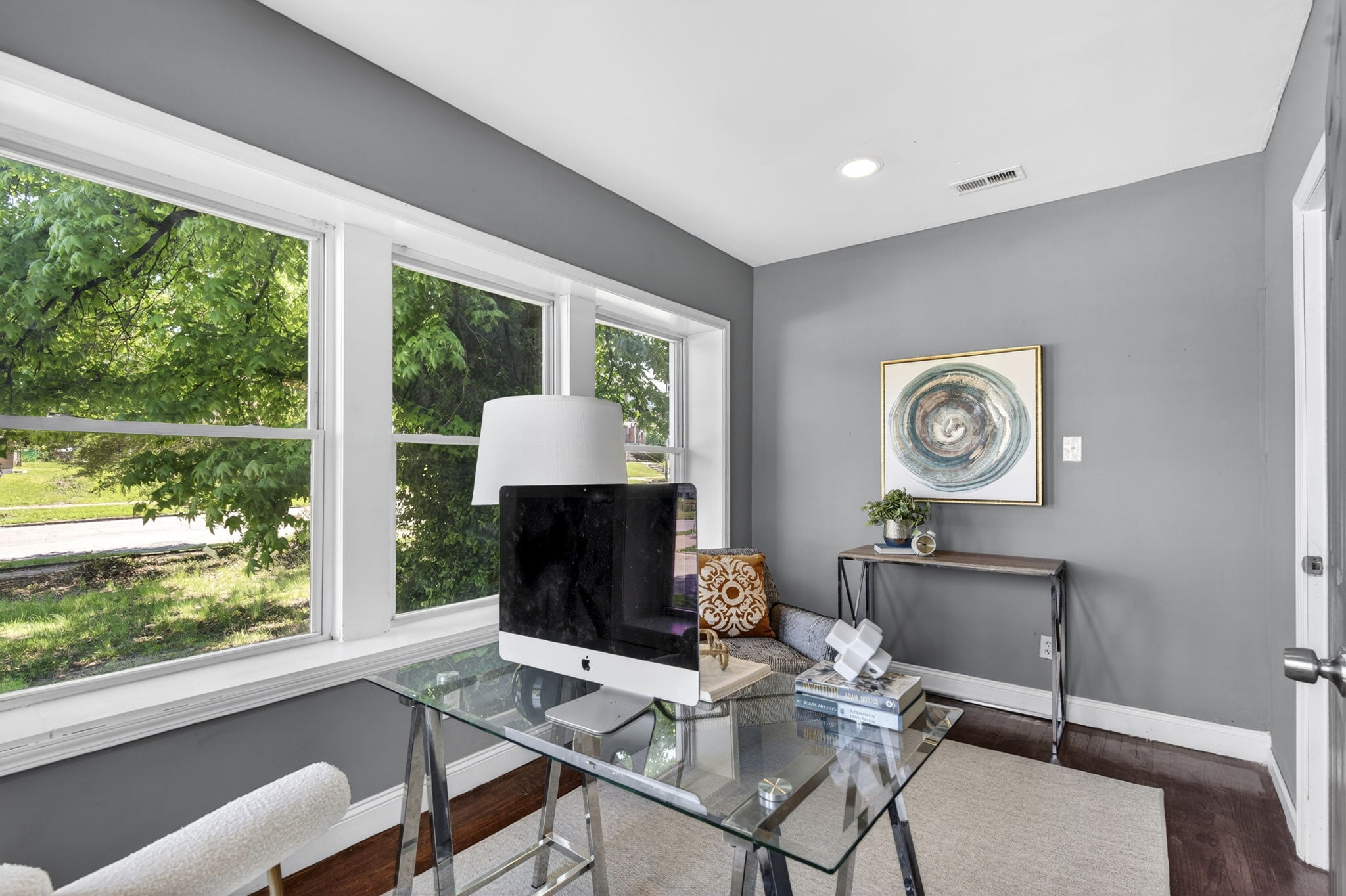 4404 Floriss Place: room with large windows