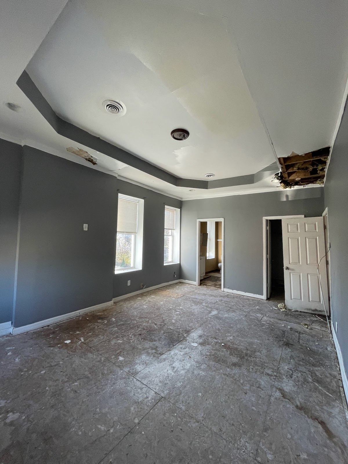 4920 Maple, before renovation, view 14