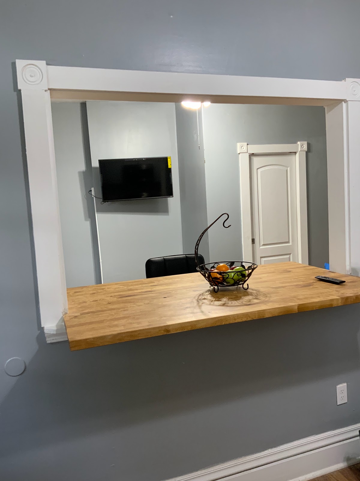 2931 Sullivan, after renovation, view 12