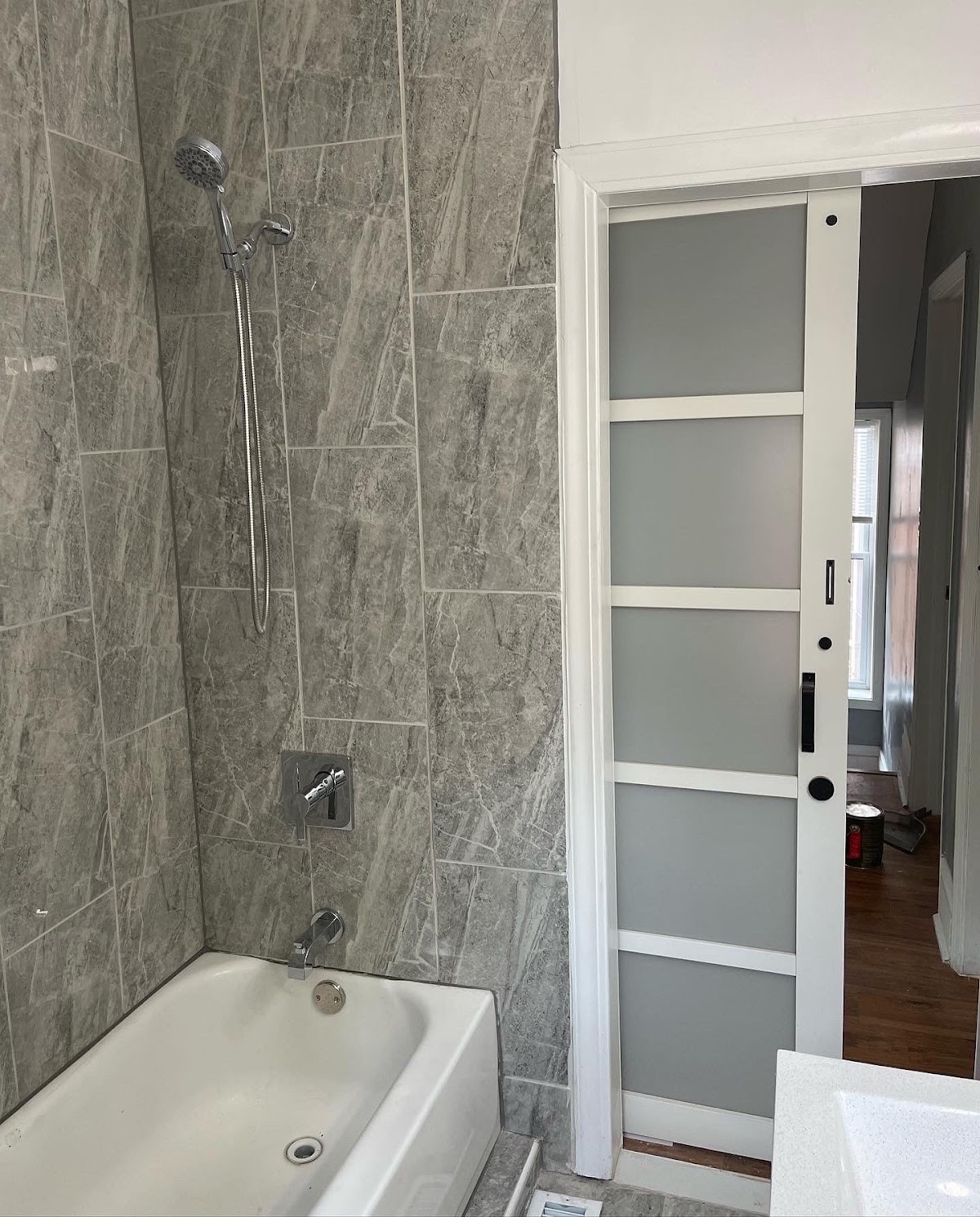 2931 Sullivan, after renovation, view 15